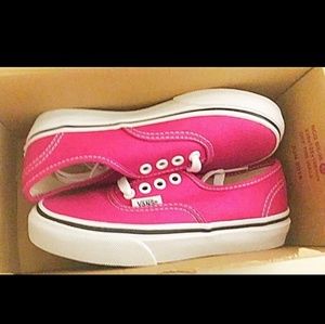 Youth Girls Authentic Vans